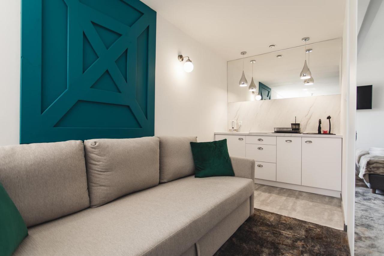 Livin Leba Hotel Екстериор снимка